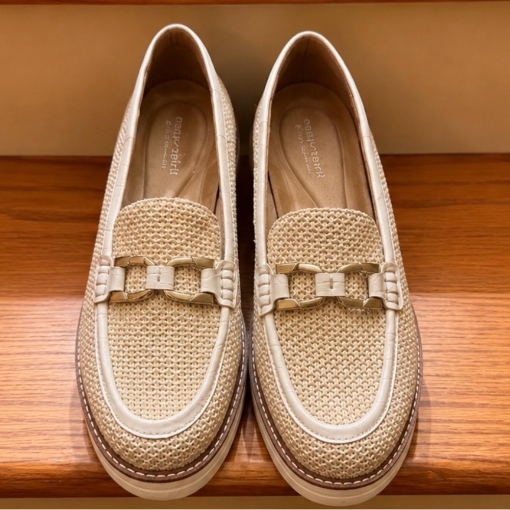 Easy Spirit Beige Woven Bit Loafers 9.5W